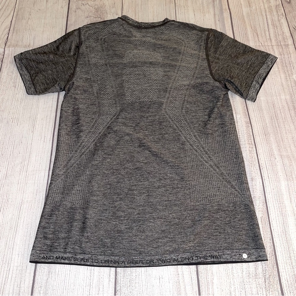LULULEMON Men’s Grey Workout Shirt “..Have A Beer or Two Along The Way” Size Med